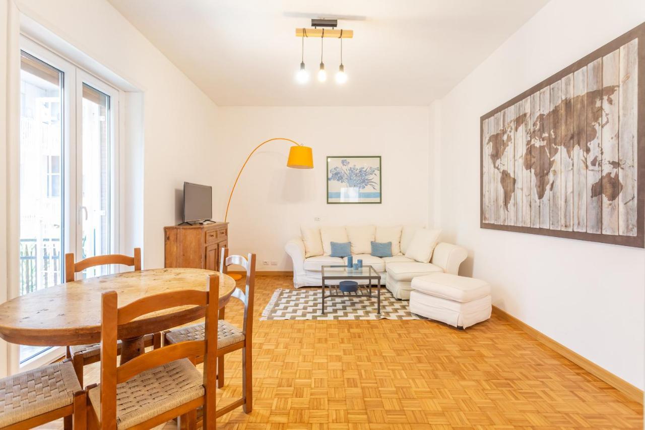 Corso Francia 2bdr Apartmet Apartment