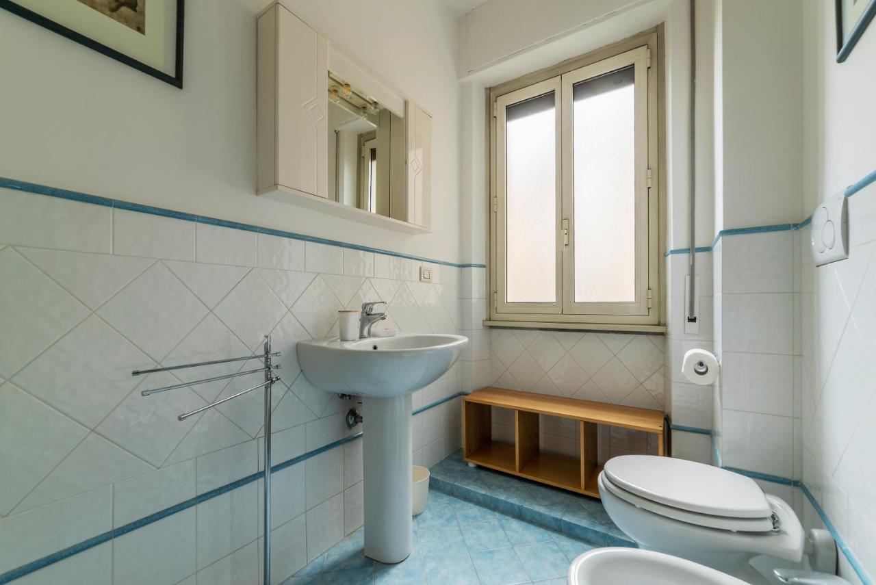 Sunny Piramide Apartment Rome