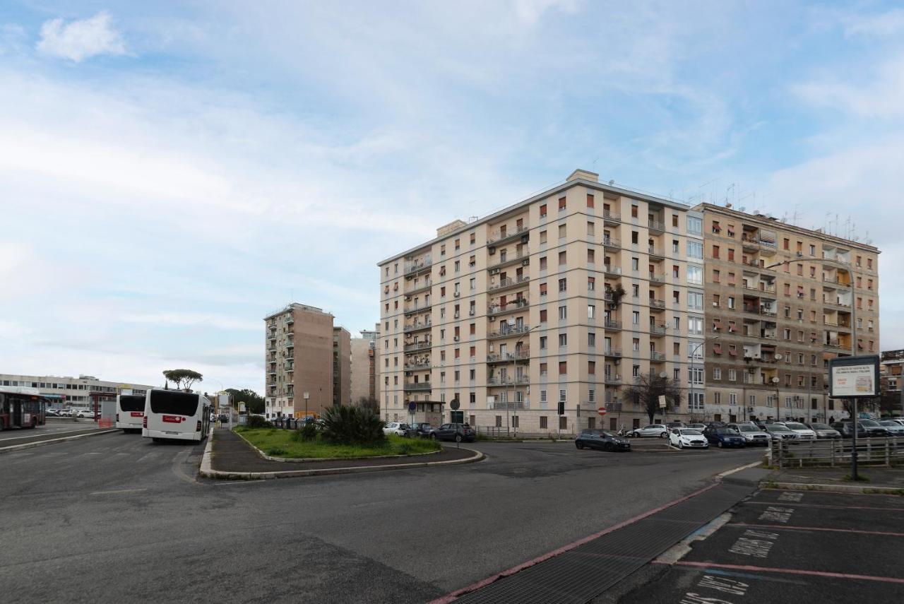 Apartment Sunny Piramide *