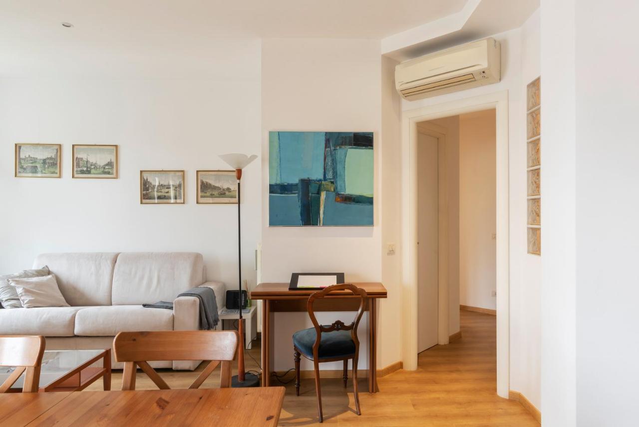 Sunny Piramide Apartment *
