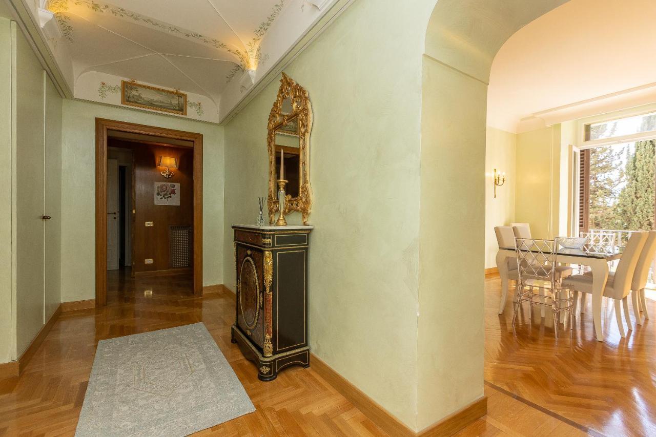 Ludovisi By In Apartment *