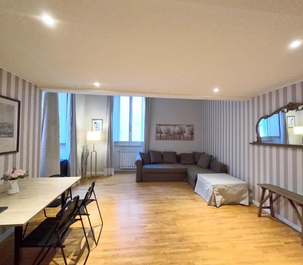 Navona Gold Apartment