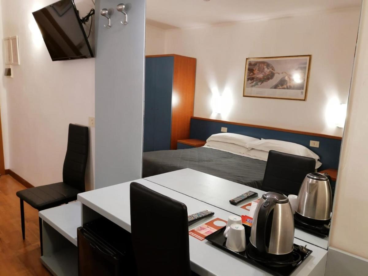 Julia Hotel 3*