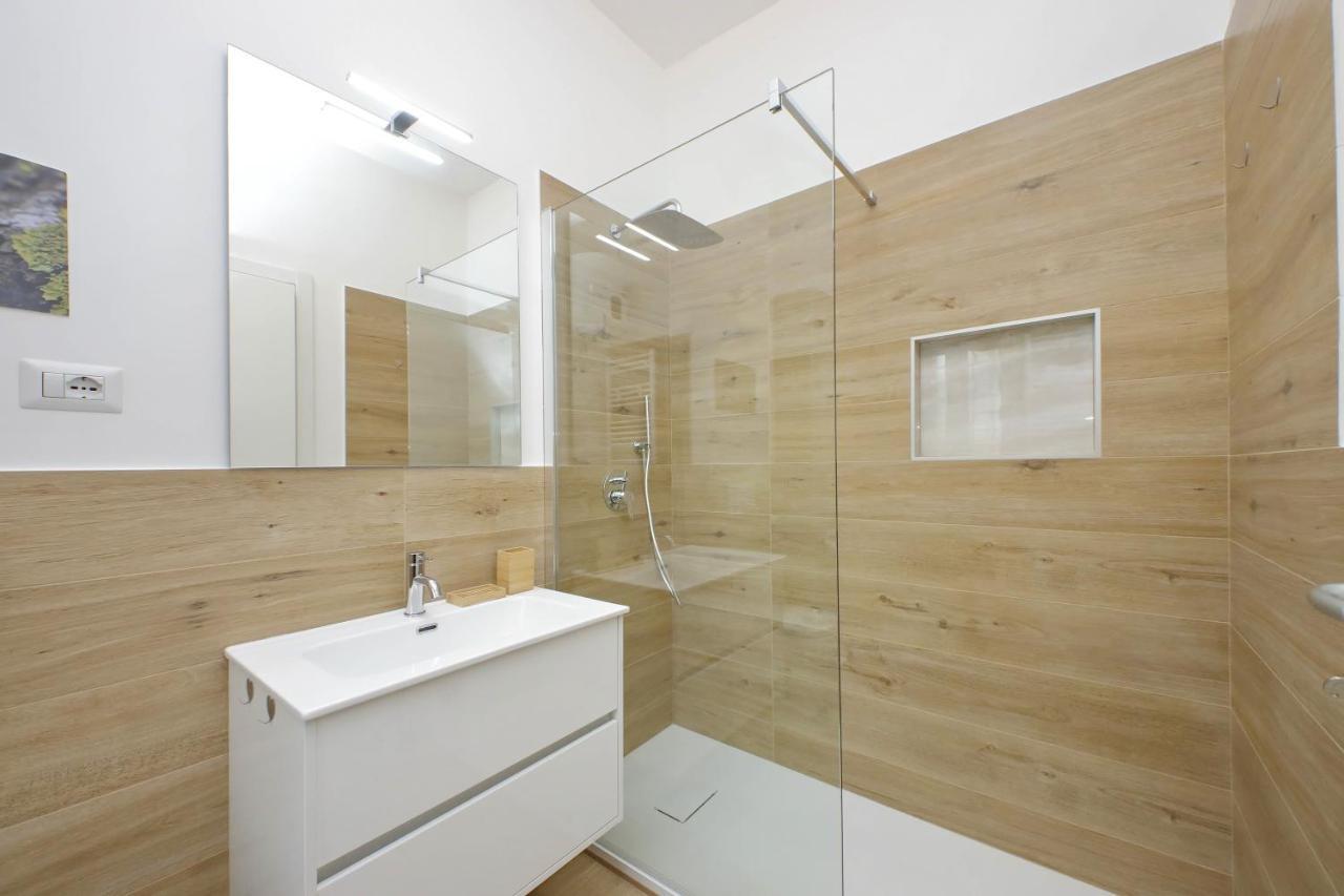 Apartment Aurelia Antica Terrace Free Pool And Parking
