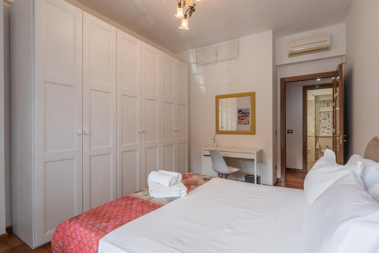 Bright 2 Bedroom And Balcony Apartment Rom
