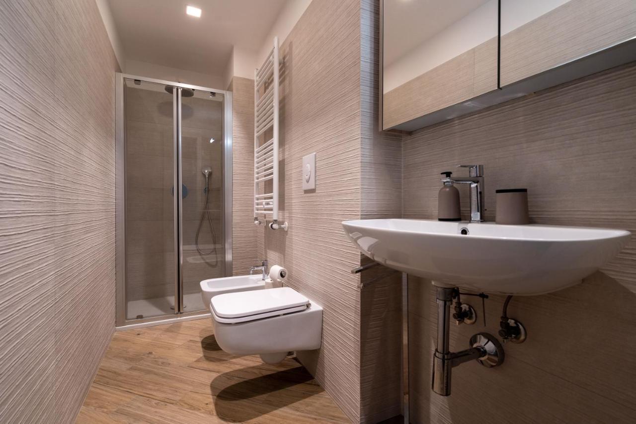Aurealiving - Trastevere With Rooftop & Gym, Your Place In Apartamento Roma
