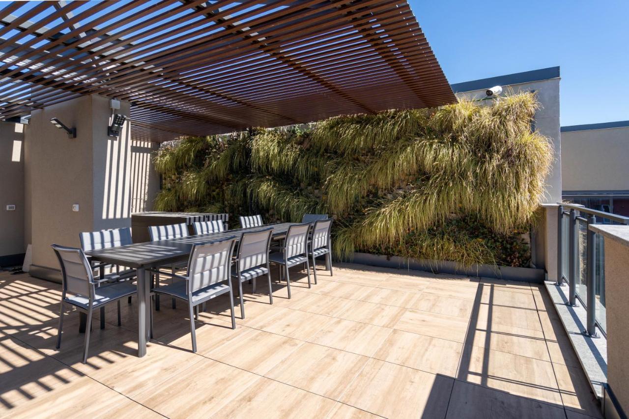 Aurealiving - Trastevere With Rooftop & Gym, Your Place In