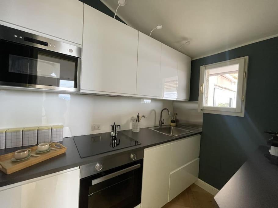Apartamento Ultra Stylish Modern Attic