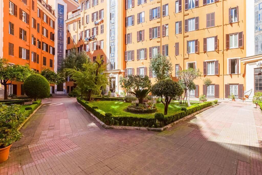 Apartamento L&l Cozy 2-bdr In San Giovanni District Roma