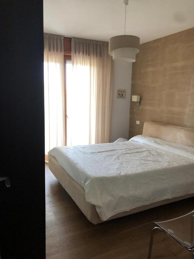 Eur Garden House - Parking Included Apartamento