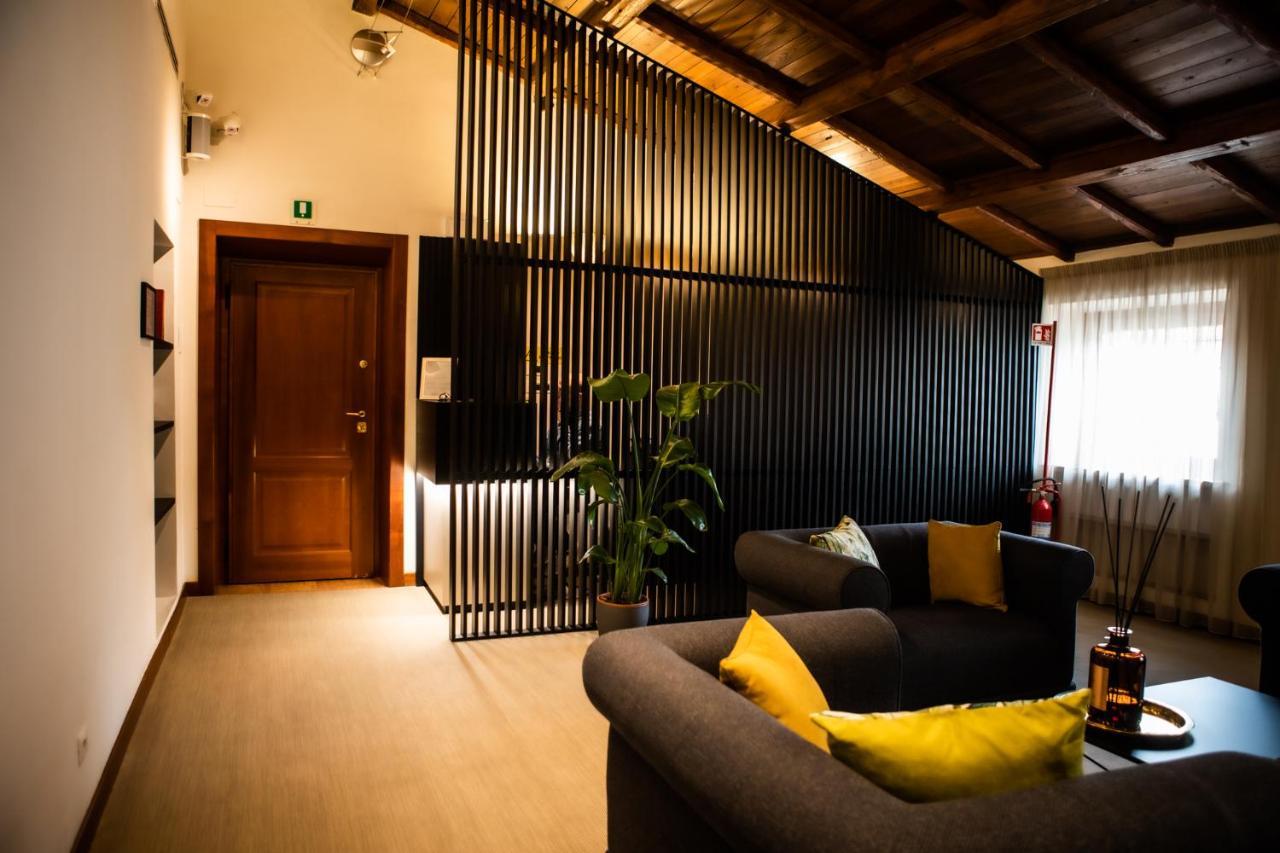The Place 217 Hotell