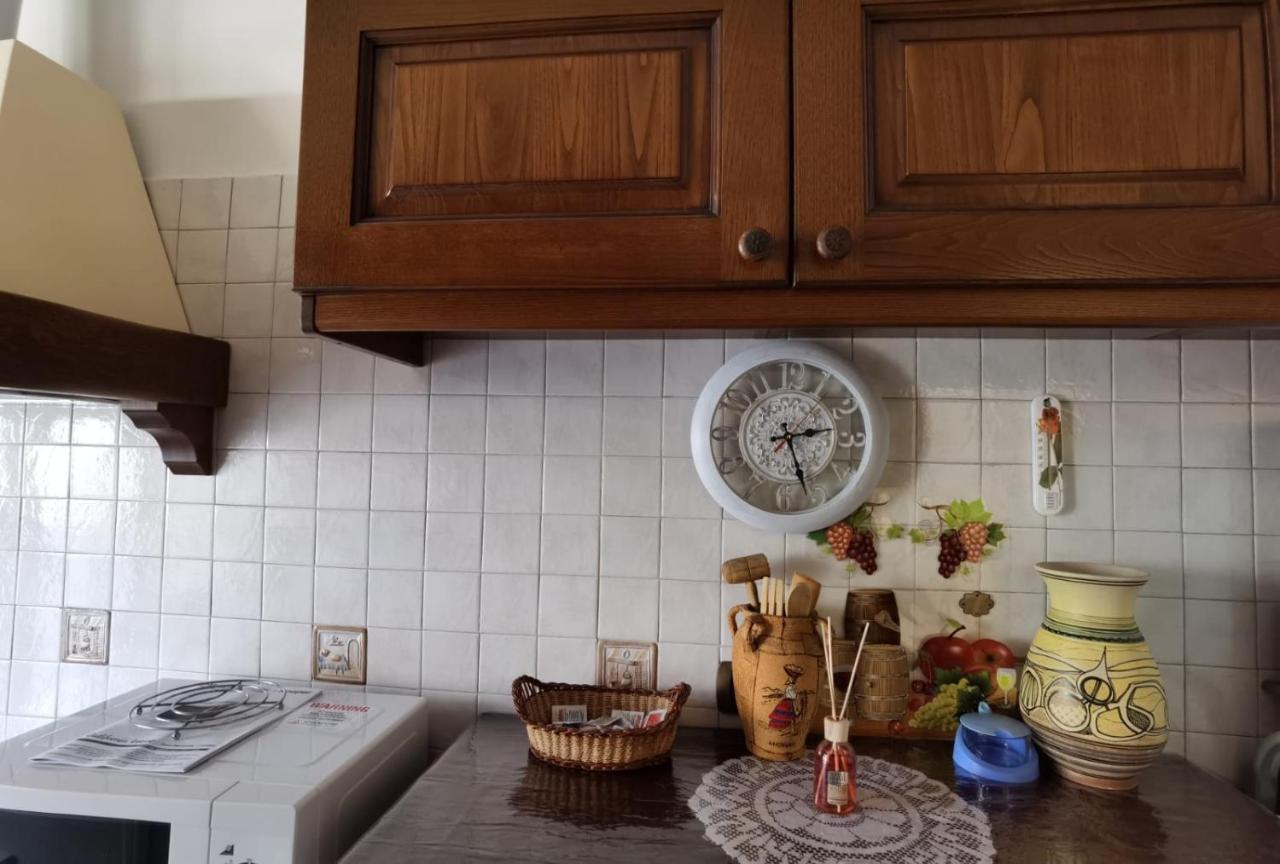 Per Turisti E Famiglie Apartamento *