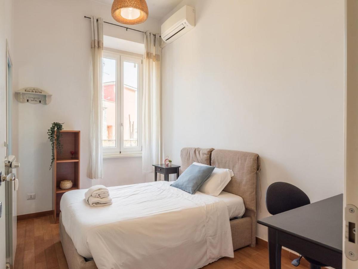 The Best Rent - Colourful Two-bedroom Near Termini Station Leilighet *