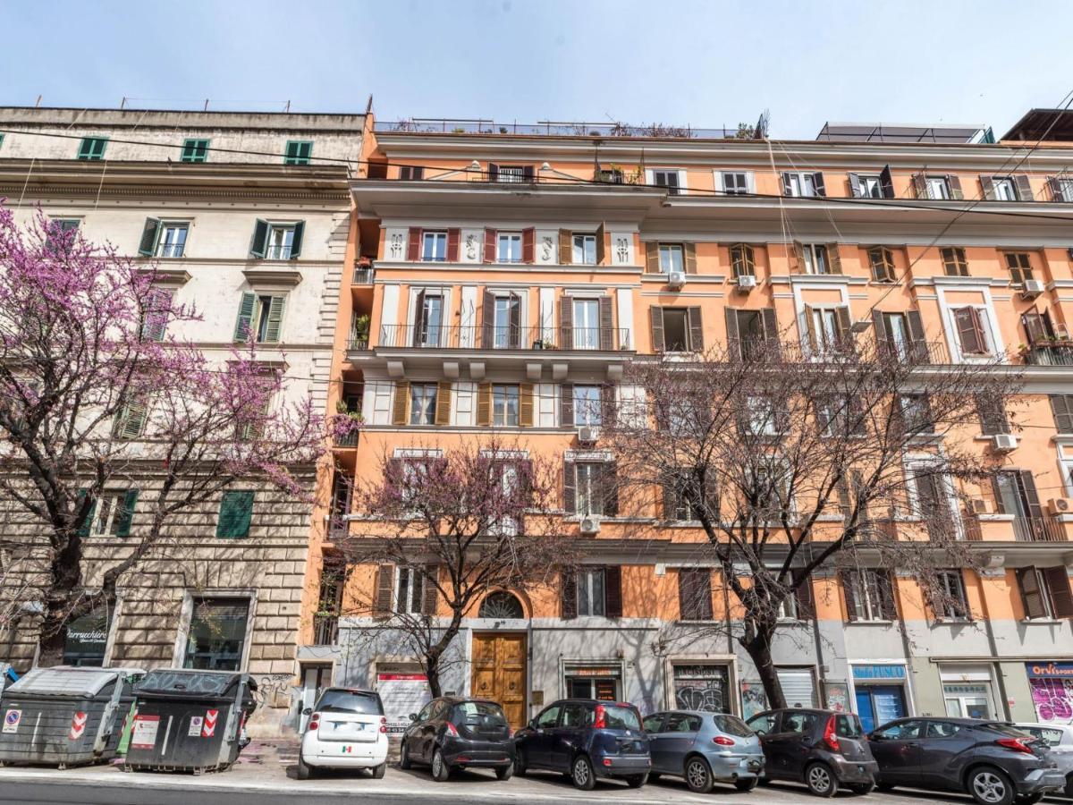 Leilighet The Best Rent - Colourful Two-bedroom Near Termini Station Roma