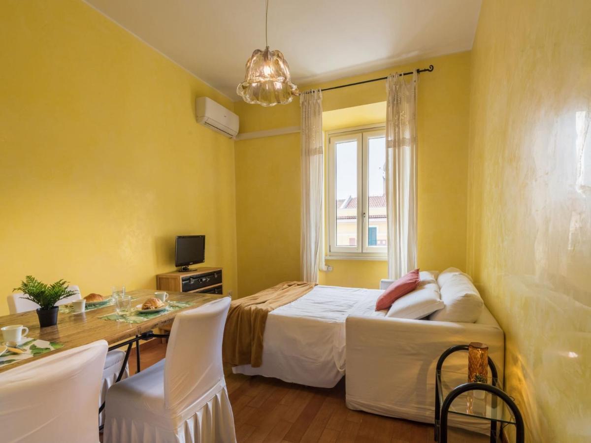 Leilighet The Best Rent - Colourful Two-bedroom Near Termini Station Roma