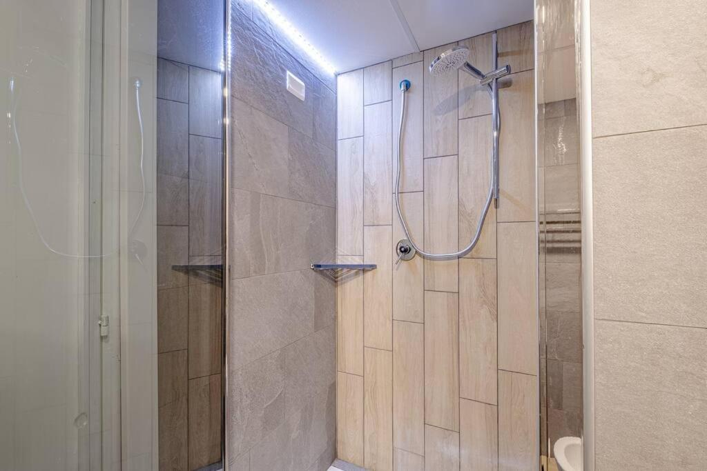 Apartamento Modern At San Giovanni Roma