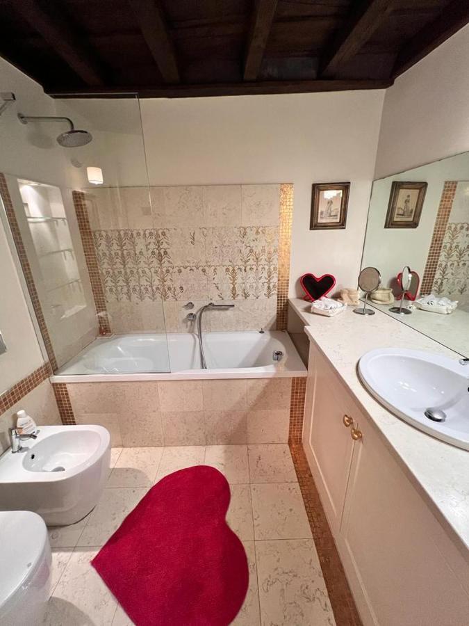 Torre Della Scimmia Apartamento *