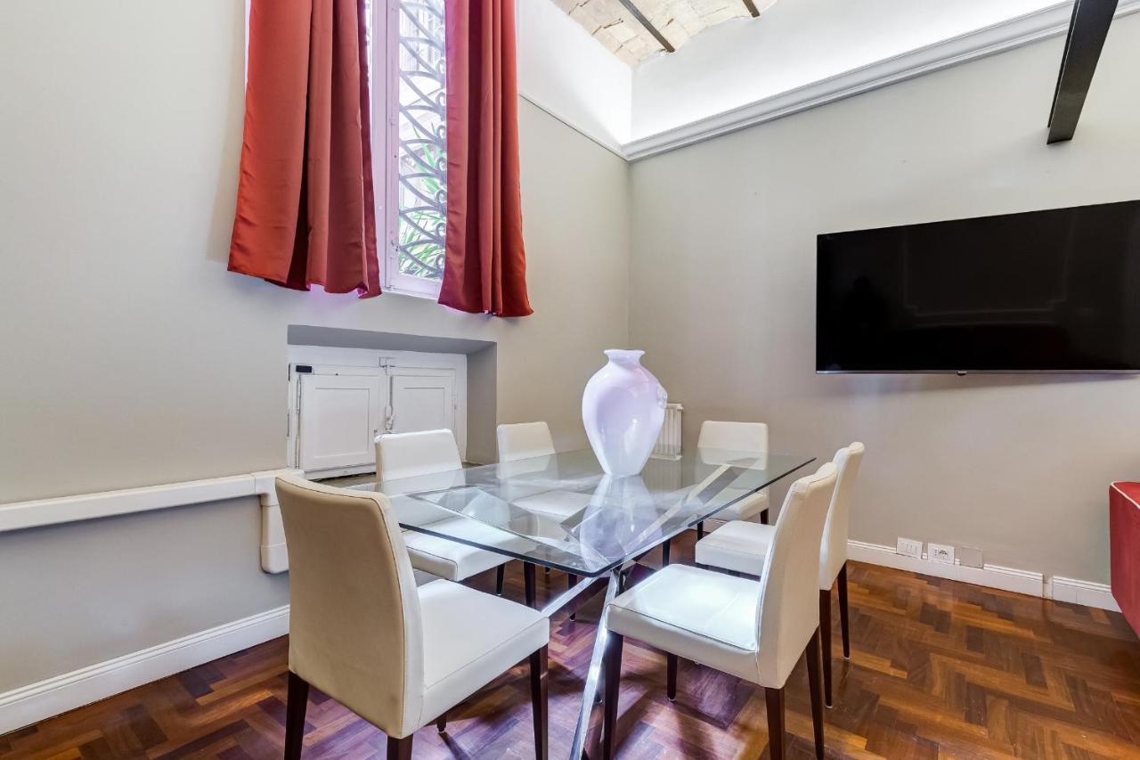 Spanish Garden Apartment Rom