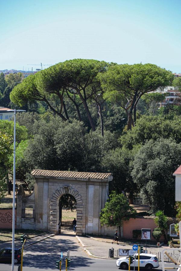 Carpegna 92 Wellness E * Roma