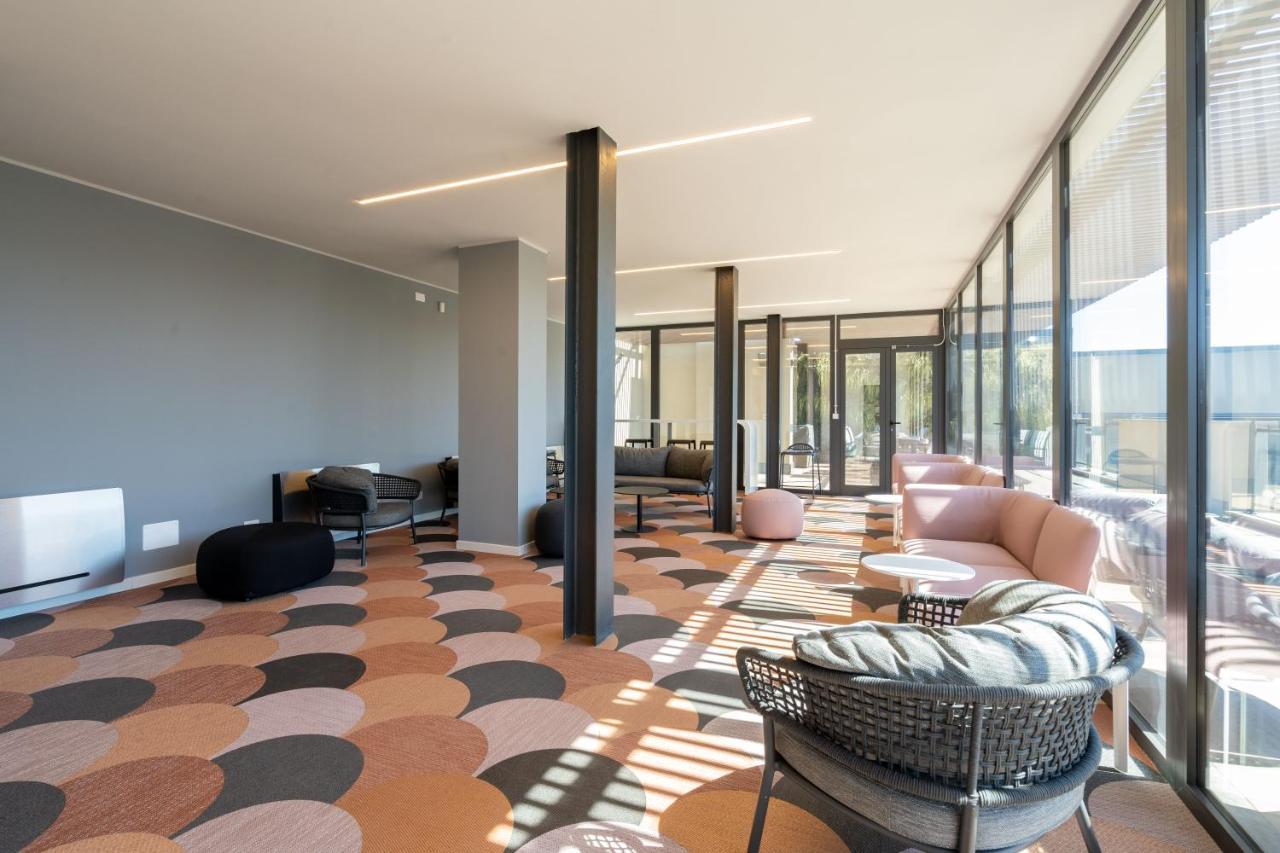 Aurealiving - Trastevere With Rooftop & Gym, Your Place In *