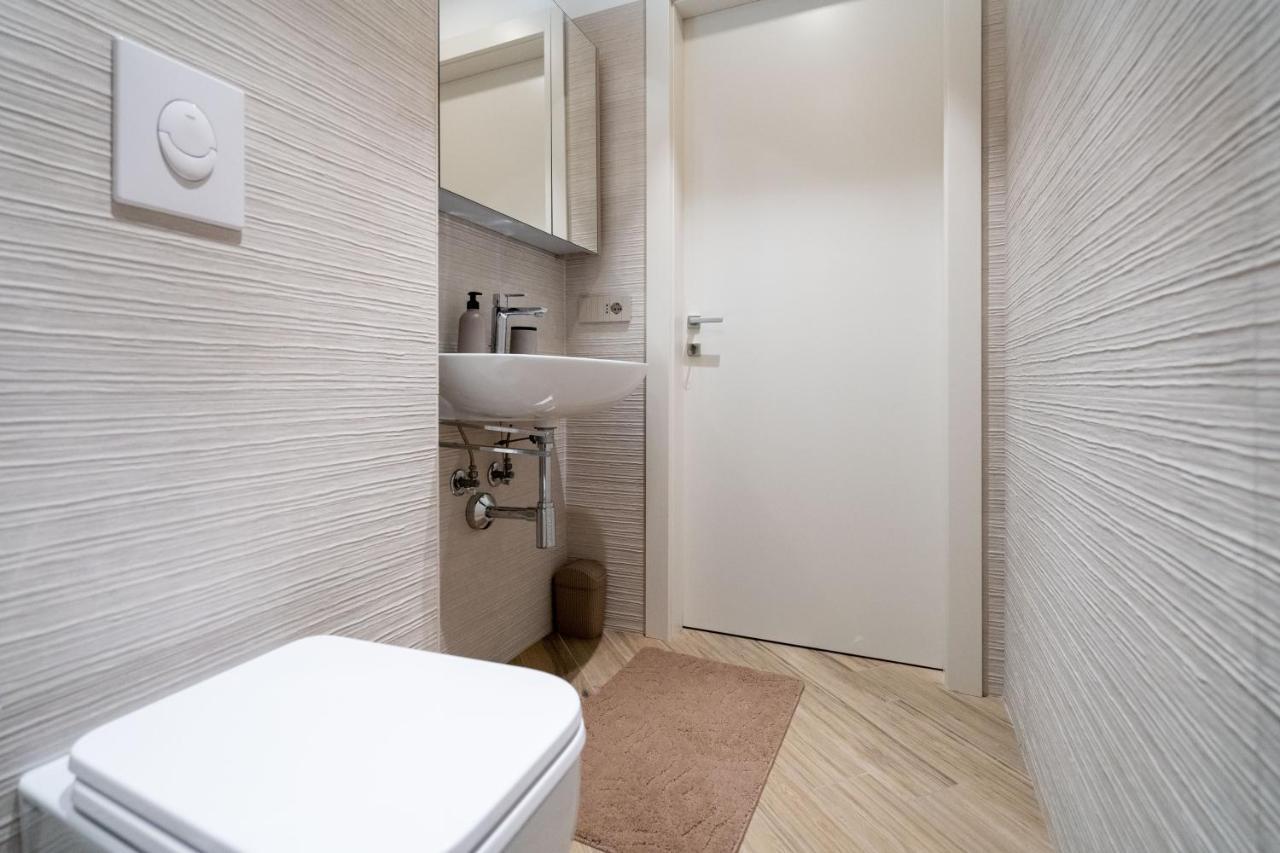 Aurealiving - Trastevere With Rooftop & Gym, Your Place In * Roma