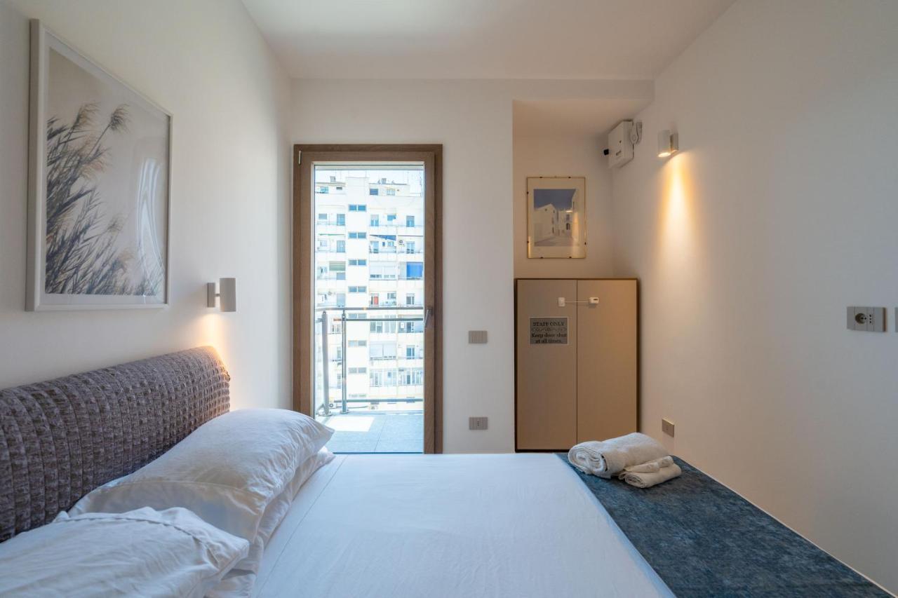 Aurealiving - Trastevere With Rooftop & Gym, Your Place In Apartamento *