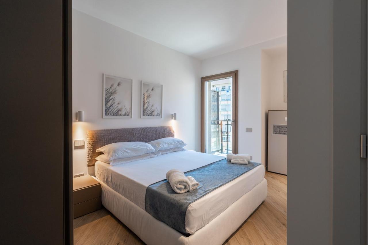 Aurealiving - Trastevere With Rooftop & Gym, Your Place In *