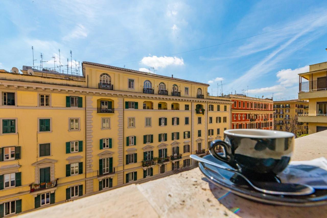 Un Attimo A Roma
