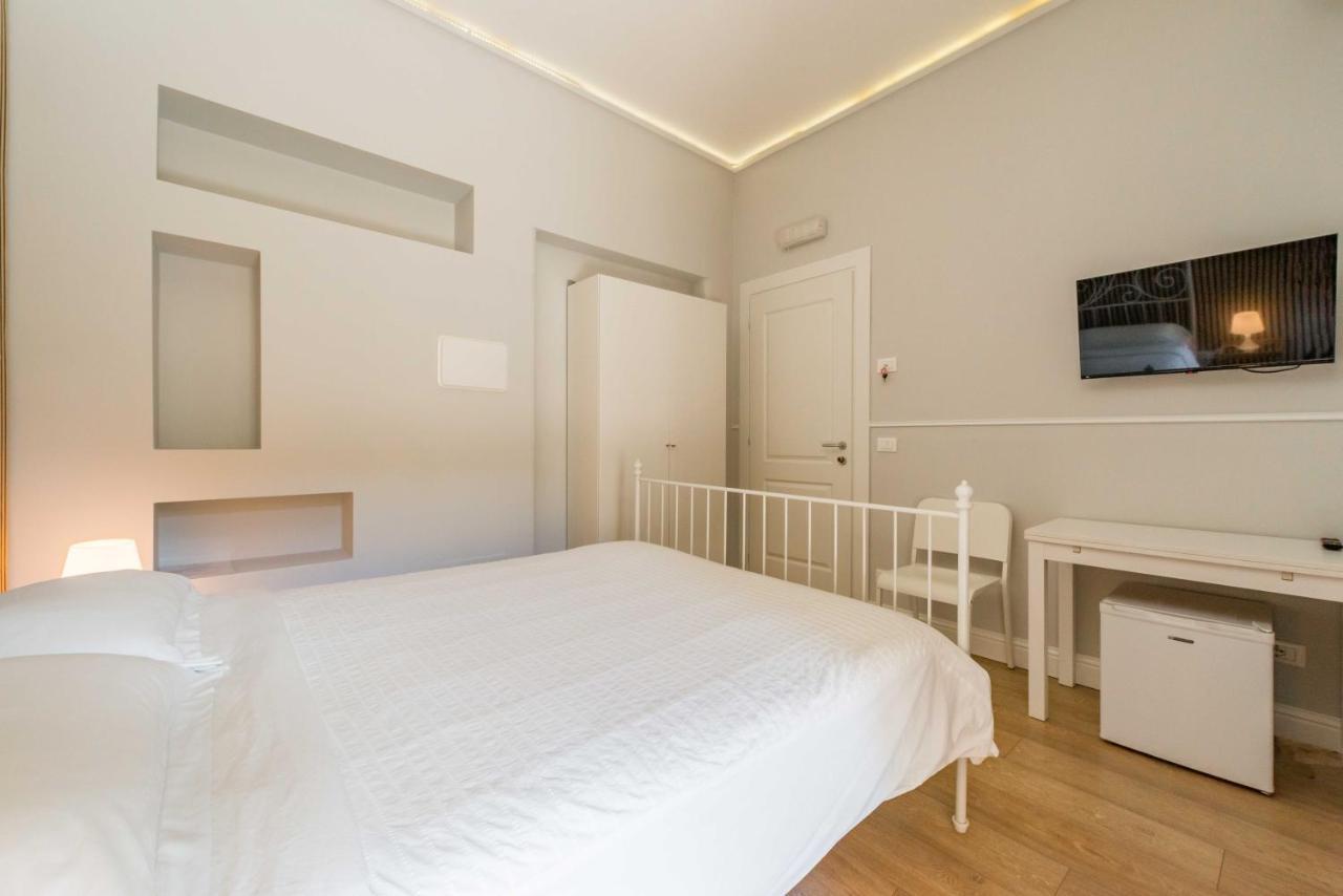 Un Attimo A Bed & Breakfast