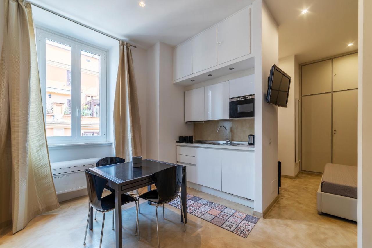 Bright Near Borghese Apartamento