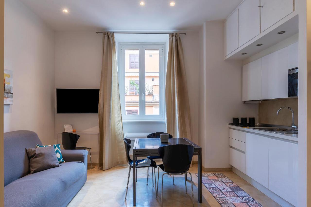 Bright Near Borghese Apartamento