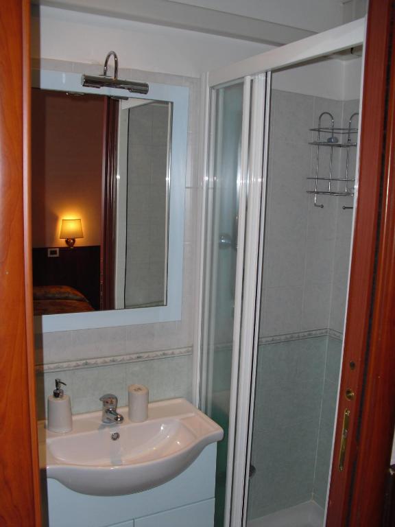 Asian Rest House 3* Rom