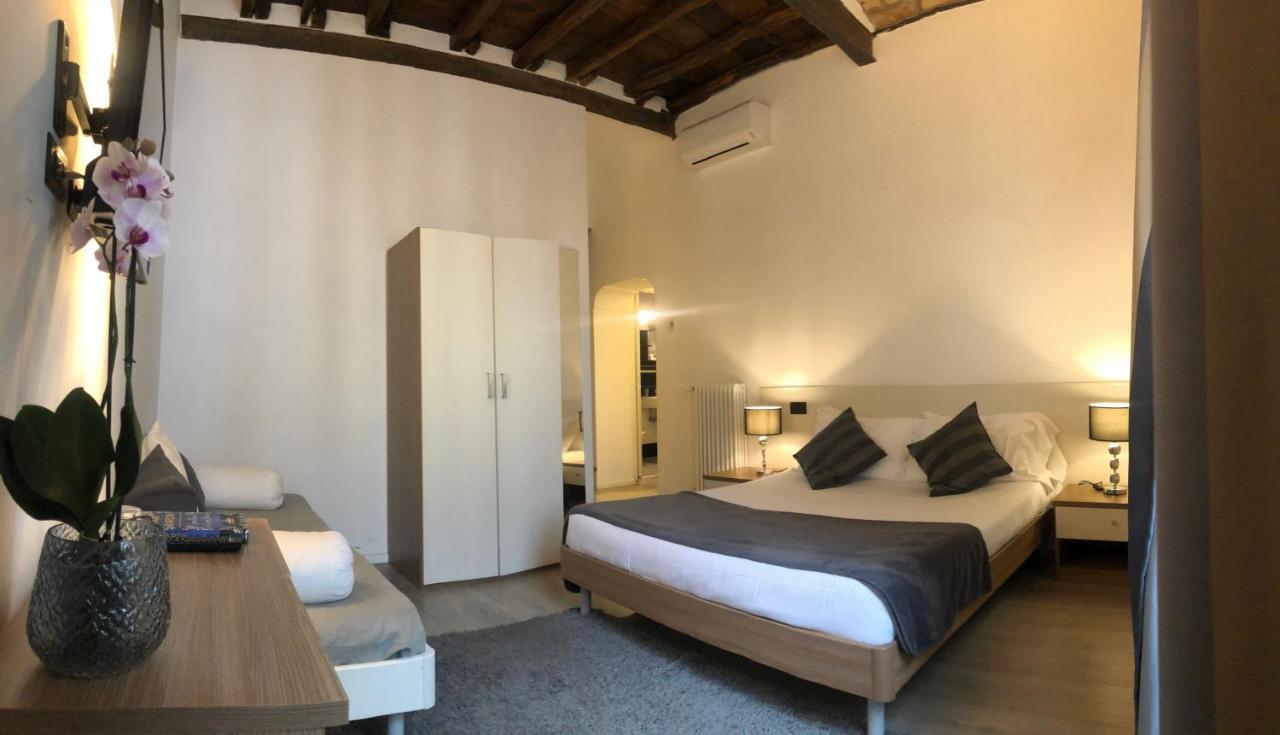 Giuturna Boutique