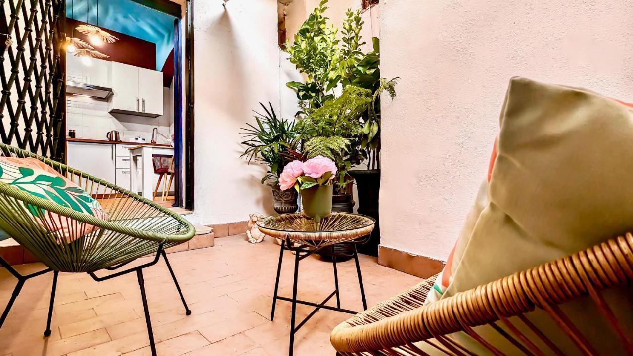 Apartment Colosseum Charme *