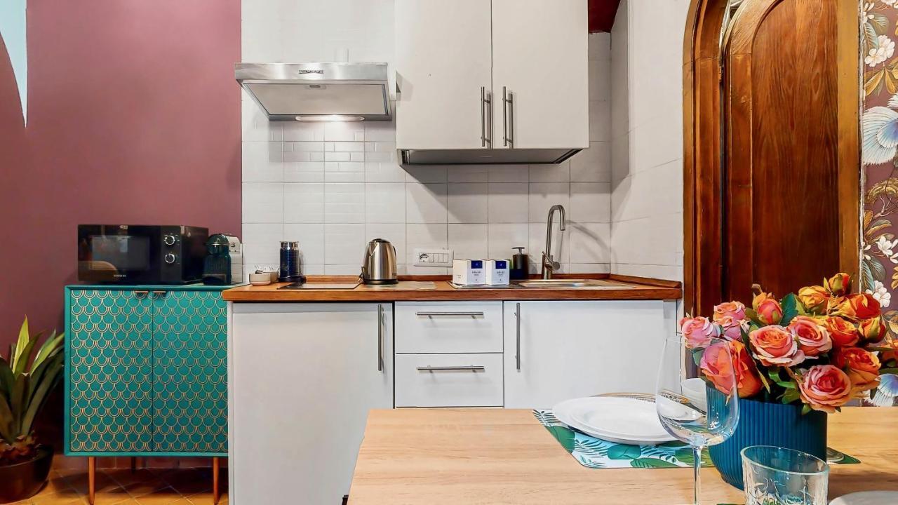 Apartment Colosseum Charme *