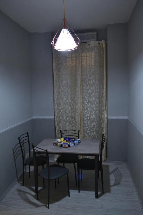 Sunflower House Apartment