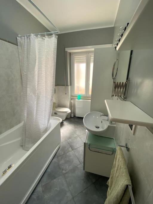 Vacanze Romane ~ Cozy Flat Leilighet