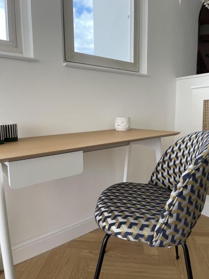Ultra Stylish Modern Attic Apartamento *