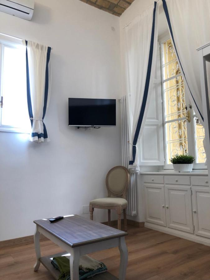 Domus Alfieri Al Colosseo Apartamento Roma
