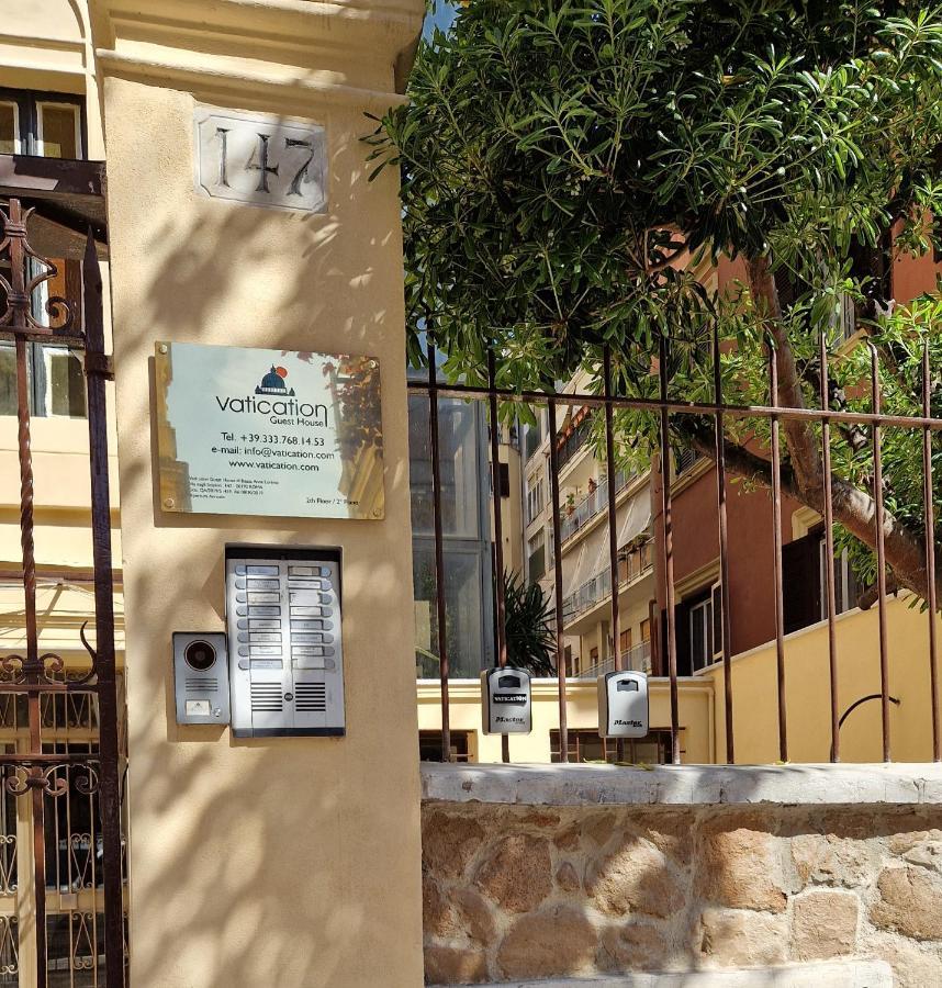 Pensión Vatication