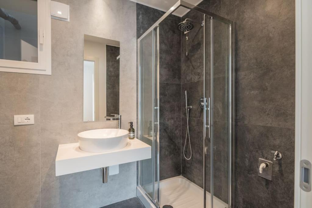 New! Exclusive Eur Roma