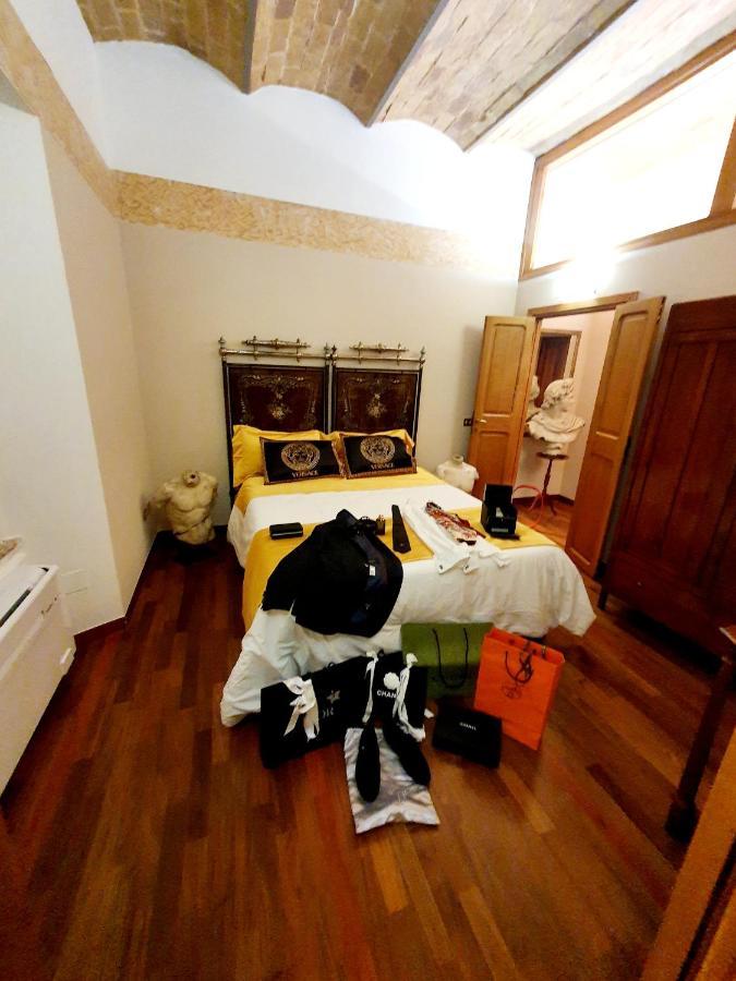 Apartment 1878s By Aat- Luxury Historic House Piazza Di Spagna