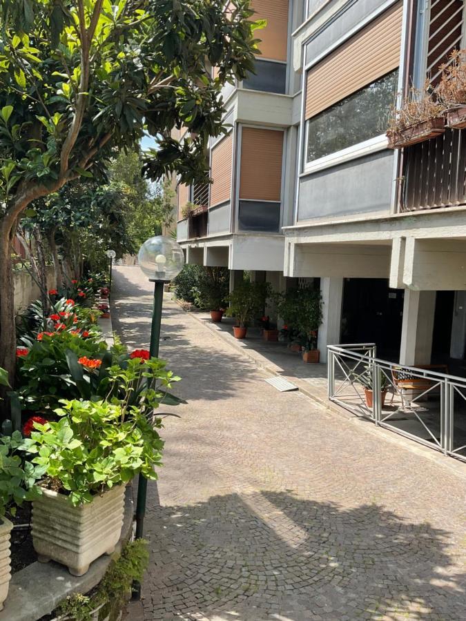 Lungotevere Vacation Nest * Rom
