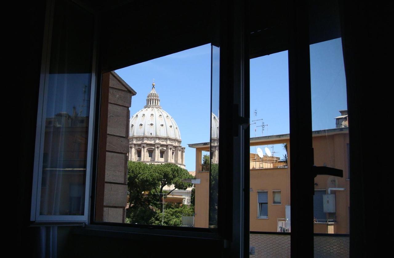 Vatican Balcony Roma