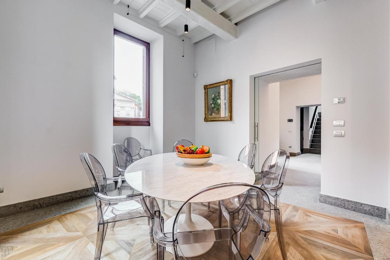 Casa vacanze Bmga L Luxury With Patio In Trastevere Roma