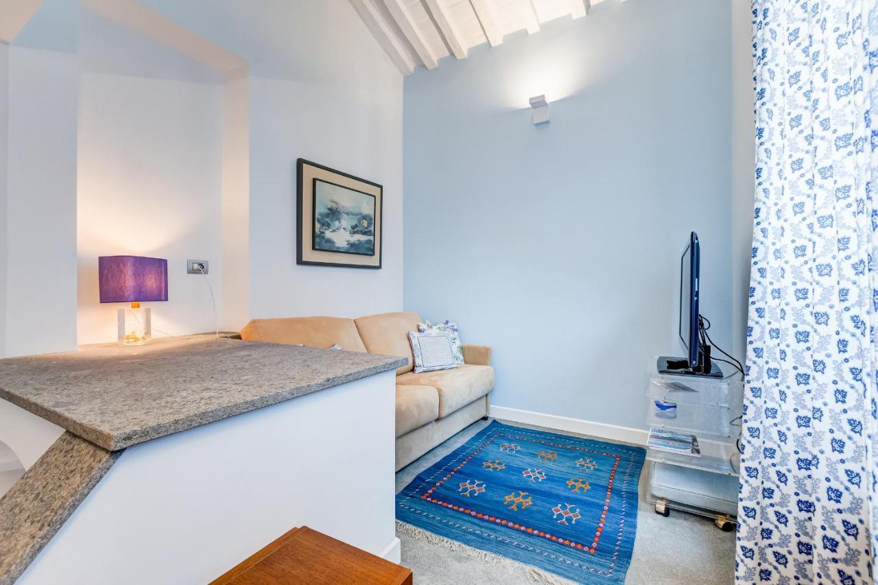 Casa vacanze Bmga L Luxury With Patio In Trastevere Roma