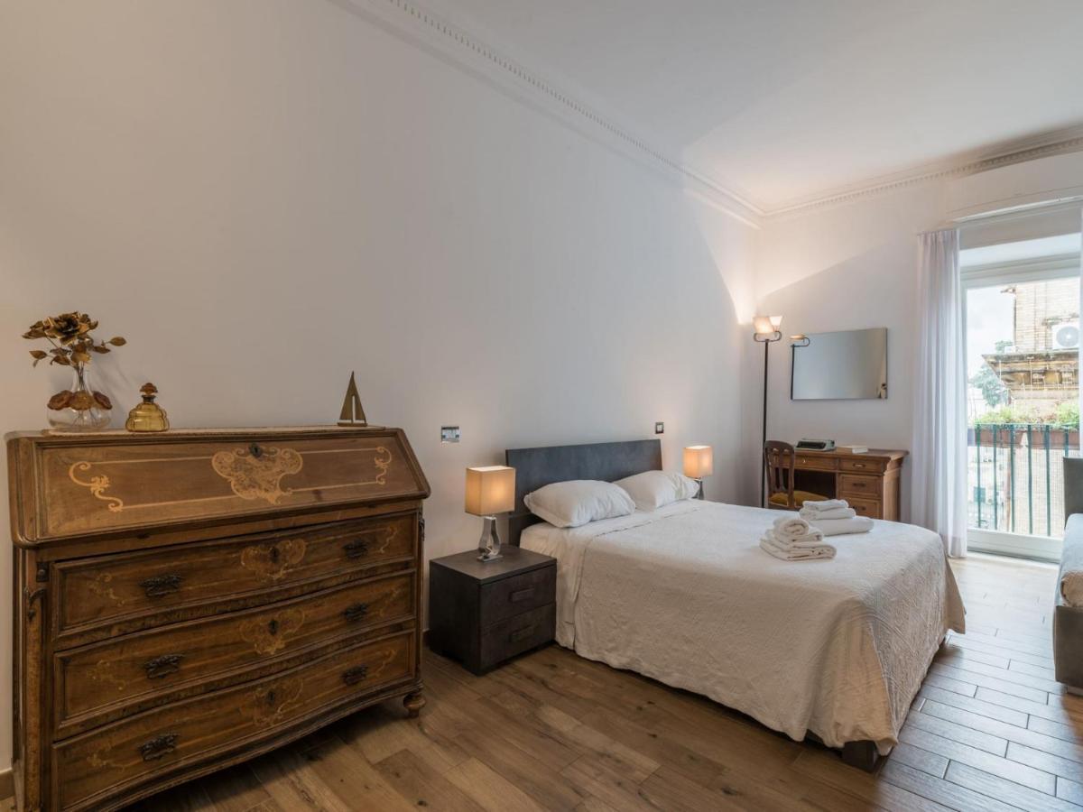 The Best Rent - Elegant Three-bedroom A Few Steps From Fontana Di Trevi * Roma