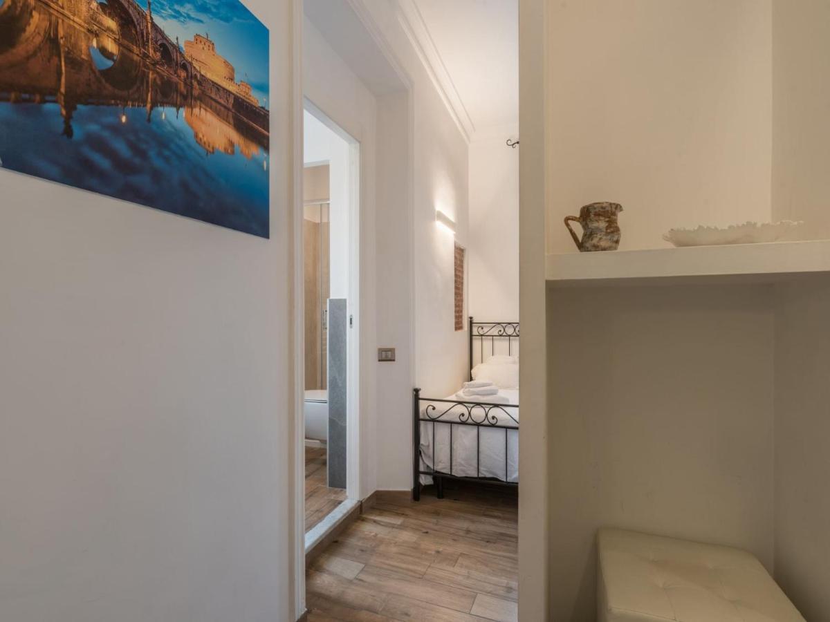 The Best Rent - Elegant Three-bedroom A Few Steps From Fontana Di Trevi