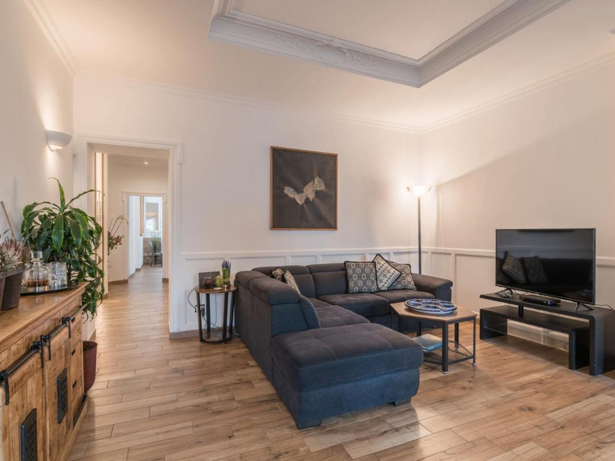 The Best Rent - Elegant Three-bedroom A Few Steps From Fontana Di Trevi Roma