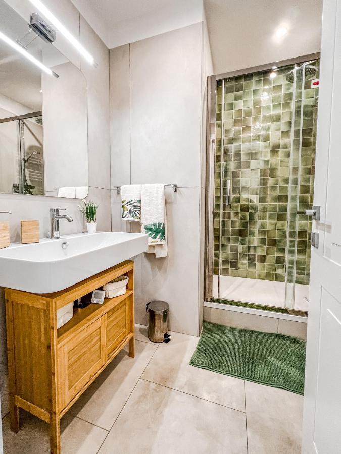 Apartamento Casa 3 Santi, Your Contemporary In Roma